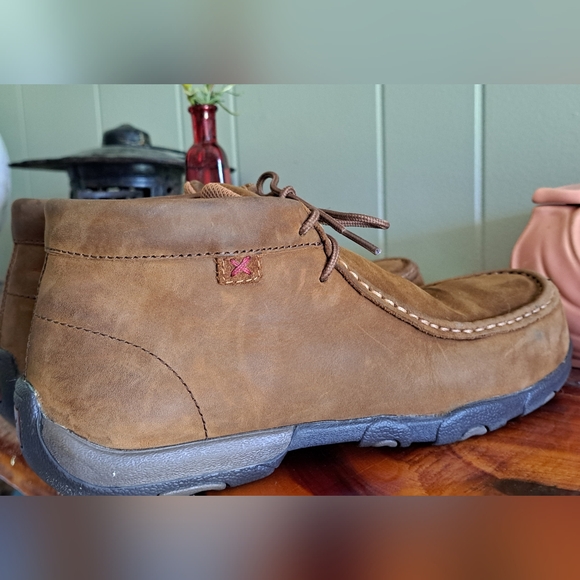 Product Name: Twisted X Women's Driving Moc Work Shoes - Steel Toe Size 9 - Picture 4 of 5